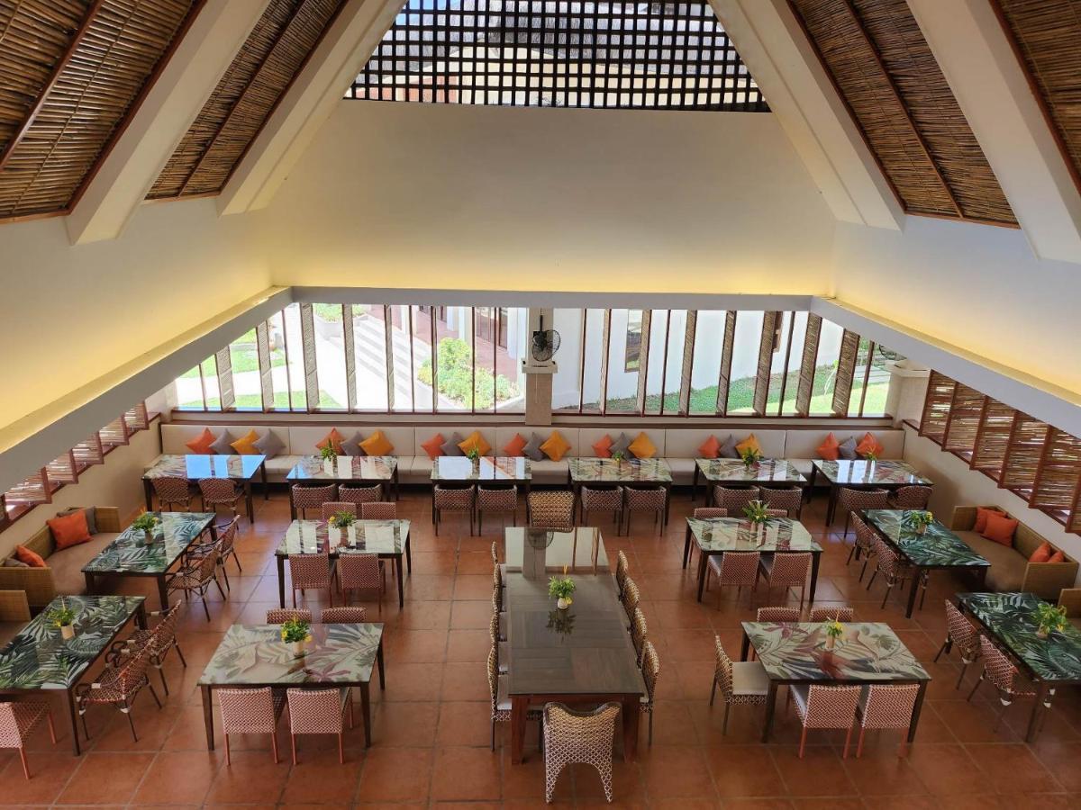 Costa Celine Beach Resort Kinablangan ภายนอก รูปภาพ
