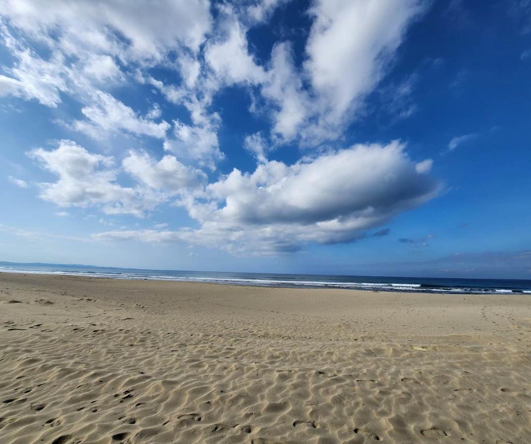 Costa Celine Beach Resort Kinablangan ภายนอก รูปภาพ